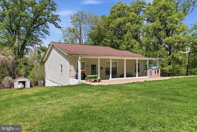 63 GREAT OAK LN, Harpers Ferry, WV 25425