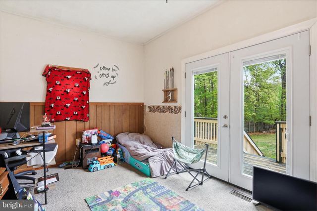 63 GREAT OAK LN, Harpers Ferry, WV 25425