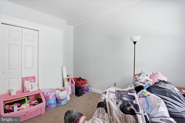 63 GREAT OAK LN, Harpers Ferry, WV 25425