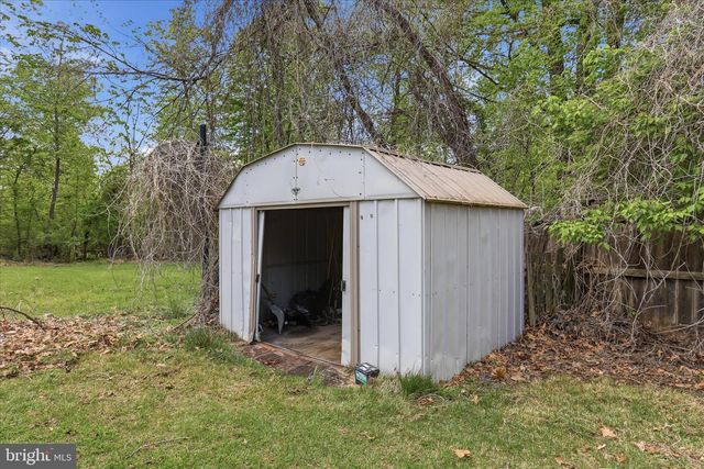 63 GREAT OAK LN, Harpers Ferry, WV 25425