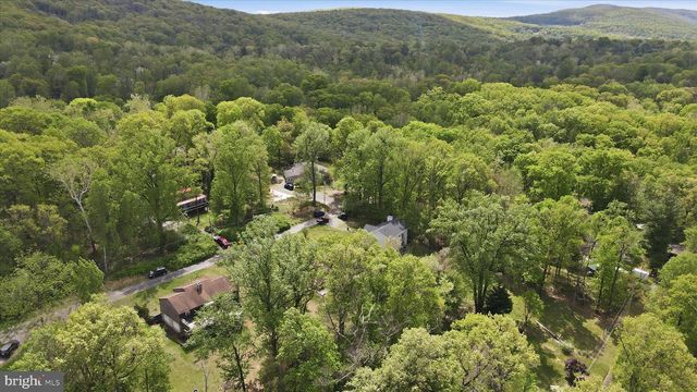 63 GREAT OAK LN, Harpers Ferry, WV 25425