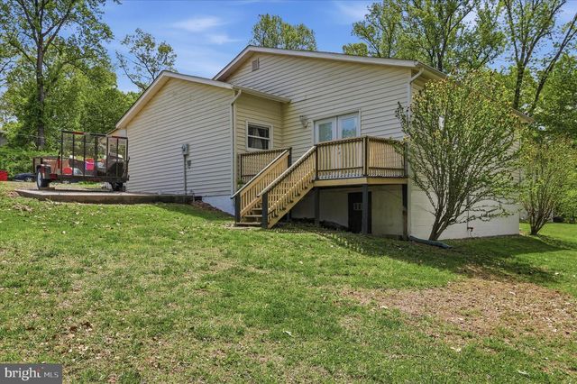 63 GREAT OAK LN, Harpers Ferry, WV 25425
