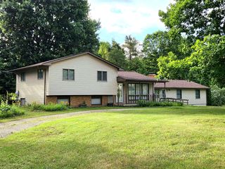 9222 N Mckinley Road, Update, MI 48457