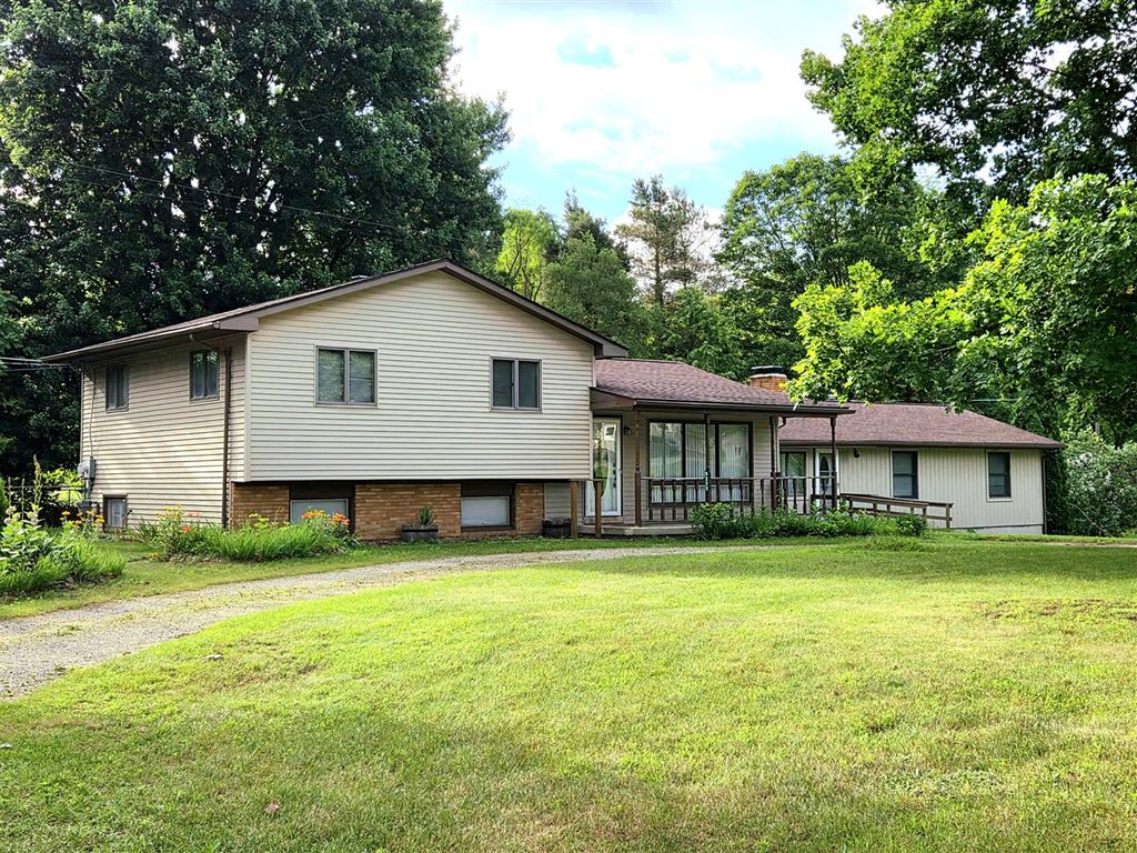9222 N Mckinley Road, Update, MI 48457