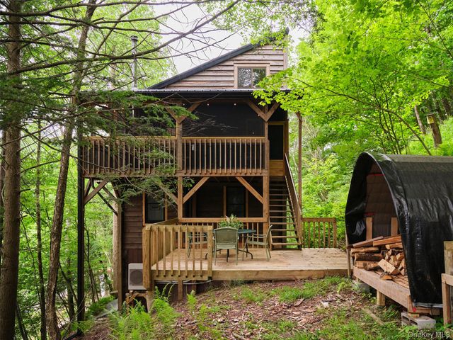 82 Cooks Brook Road, Roscoe, NY 12776