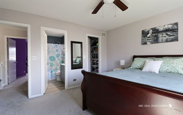 2348 N Old Pond Lane, Round Lake Beach, IL 60073