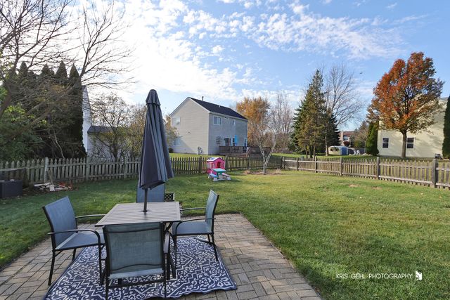 2348 N Old Pond Lane, Round Lake Beach, IL 60073