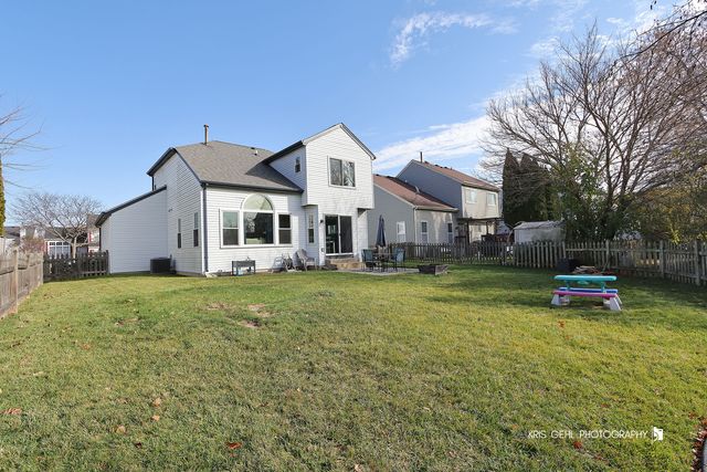 2348 N Old Pond Lane, Round Lake Beach, IL 60073