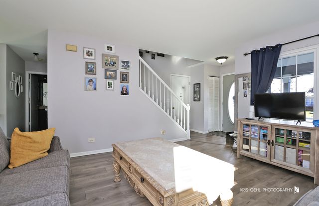 2348 N Old Pond Lane, Round Lake Beach, IL 60073