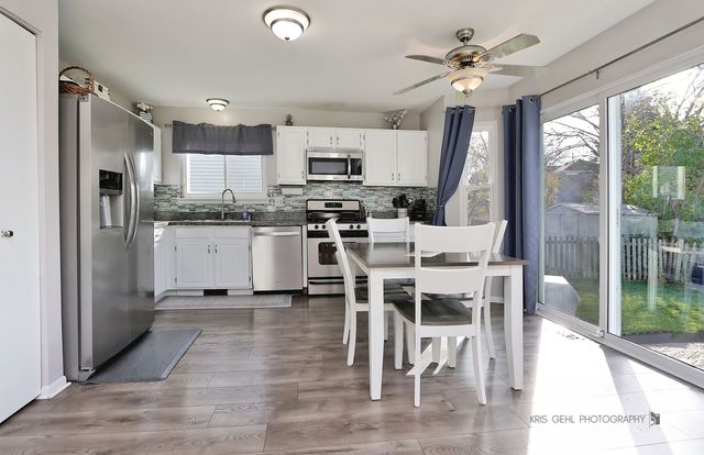 2348 N Old Pond Lane, Round Lake Beach, IL 60073