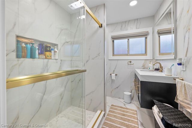 4008 Katherine Street, Dearborn Heights, MI 48125