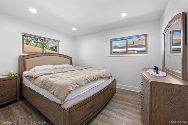 4008 Katherine Street, Dearborn Heights, MI 48125