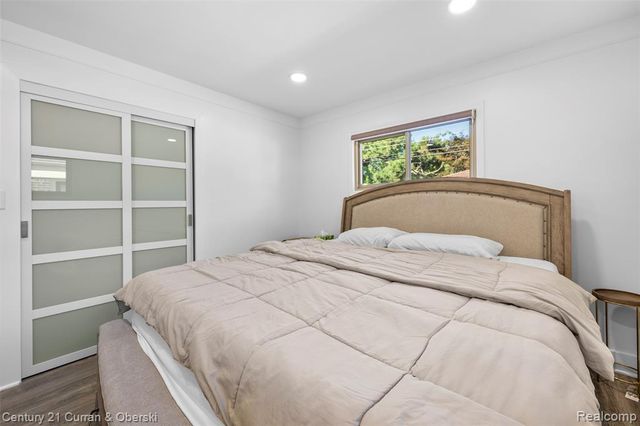 4008 Katherine Street, Dearborn Heights, MI 48125