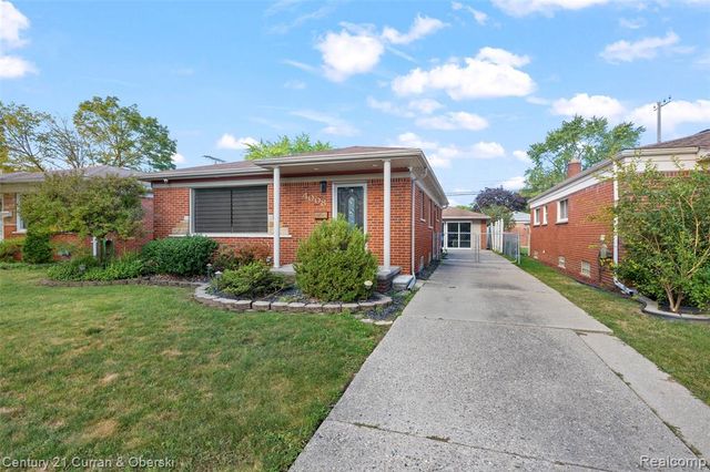 4008 Katherine Street, Dearborn Heights, MI 48125