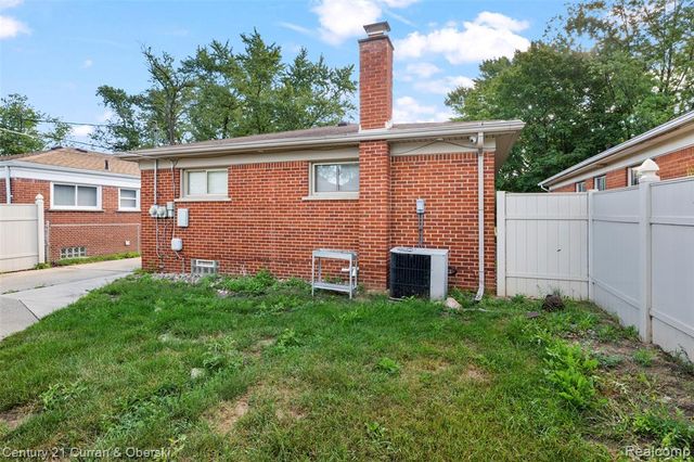 4008 Katherine Street, Dearborn Heights, MI 48125