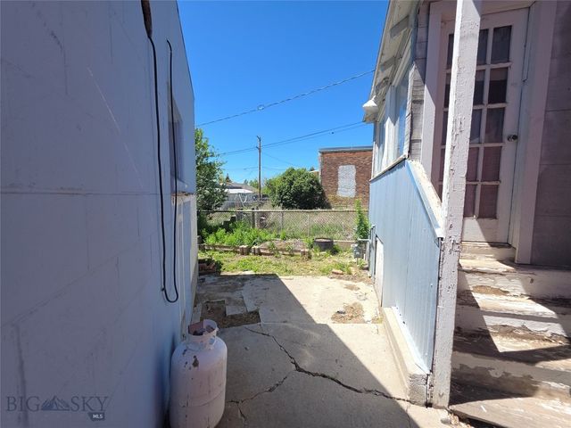 901 Delaware, Butte, MT 59701