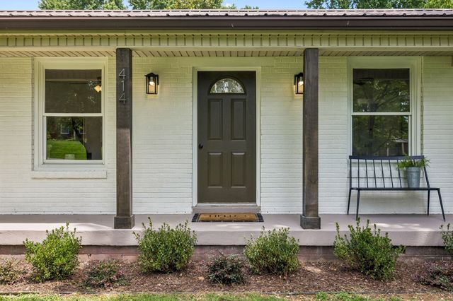 414 Hilltop Dr, Columbia, TN 38401