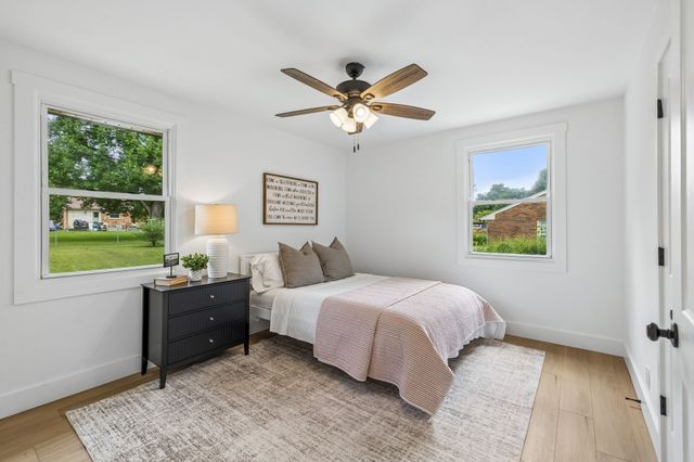 414 Hilltop Dr, Columbia, TN 38401