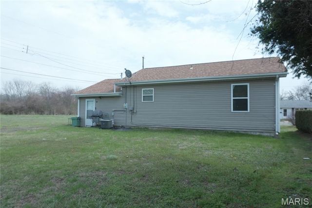 217 Julian Avenue, Cahokia, IL 62206