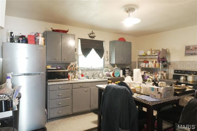 217 Julian Avenue, Cahokia, IL 62206