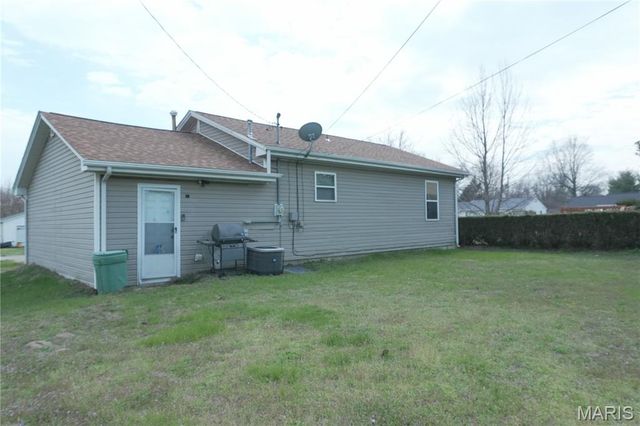 217 Julian Avenue, Cahokia, IL 62206