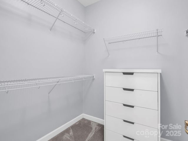 89 Victoria Park Drive, Hendersonville, NC 28792