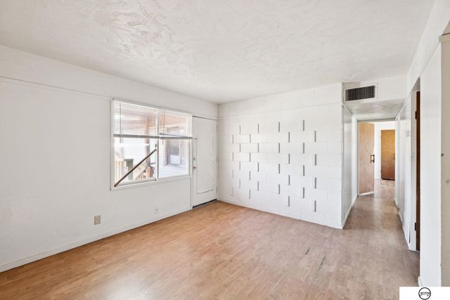 1328 E Street, Lincoln, NE 68508