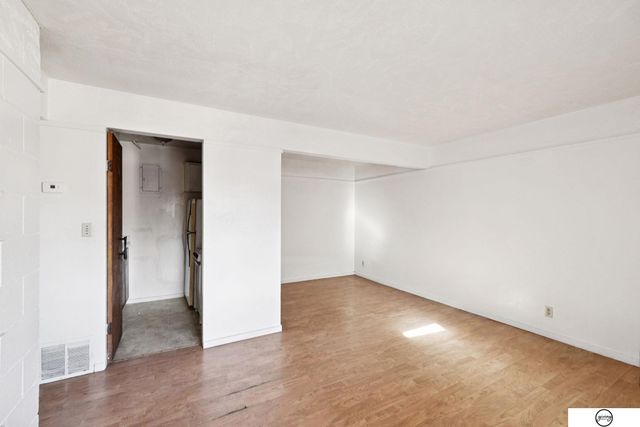 1328 E Street, Lincoln, NE 68508