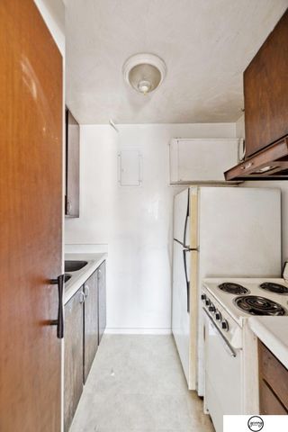 1328 E Street, Lincoln, NE 68508