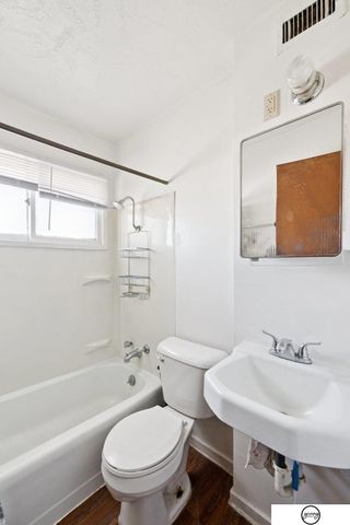 1328 E Street, Lincoln, NE 68508