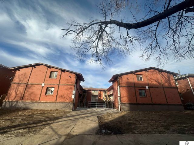 1328 E Street, Lincoln, NE 68508