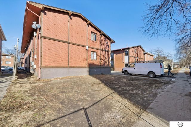 1328 E Street, Lincoln, NE 68508