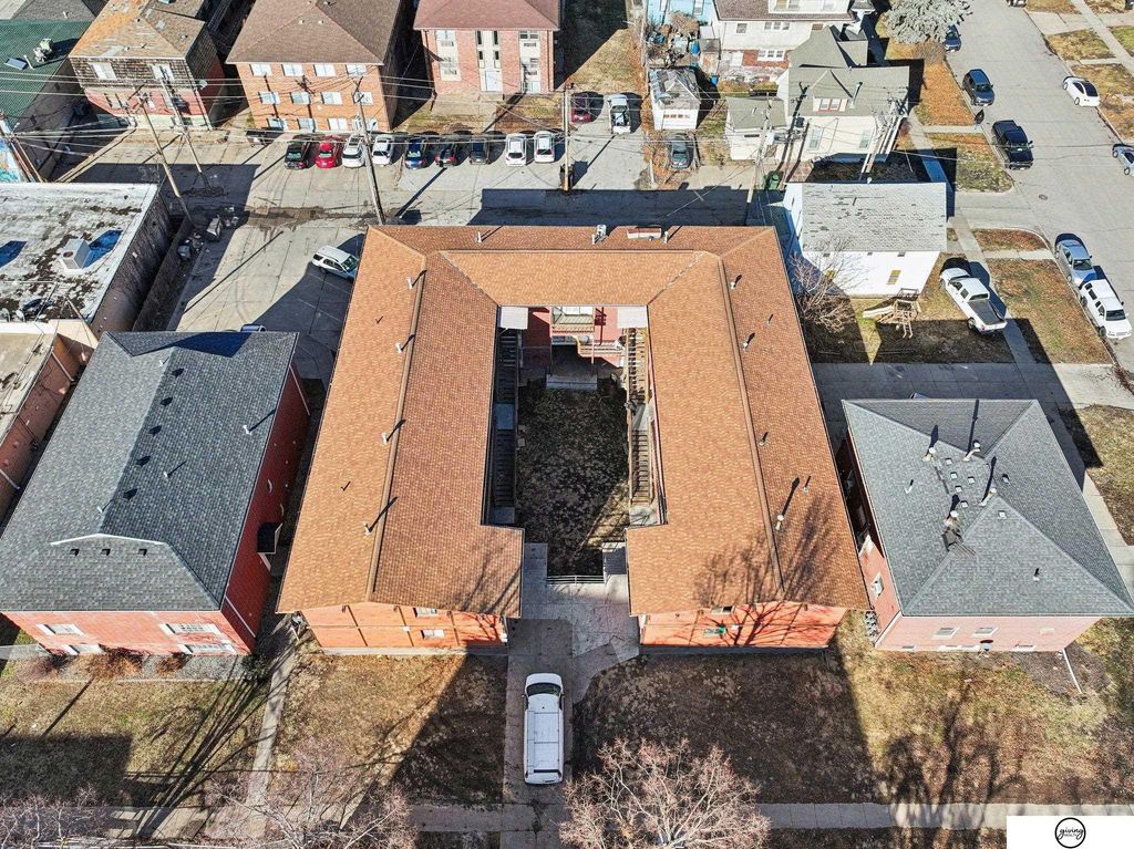 1328 E Street, Lincoln, NE 68508