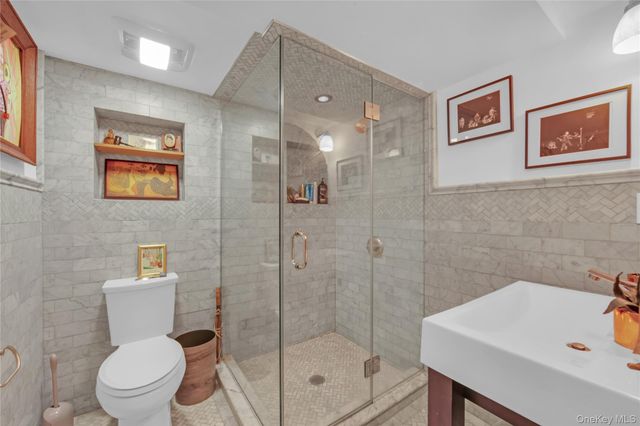 700 Dekalb Avenue, Brooklyn, NY 11216