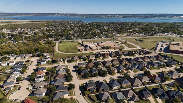 1612 Nashwood Drive, Grand Prairie, TX 75051