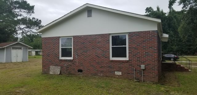 1375 Peurifoy Road, Walterboro, SC 29488