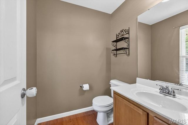 2562 Lakeshore Drive, Columbia, IL 62236