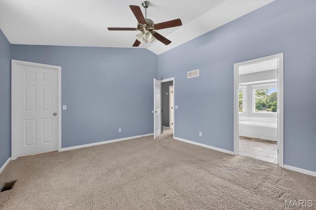 2562 Lakeshore Drive, Columbia, IL 62236