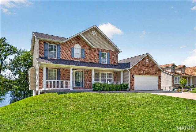 2562 Lakeshore Drive, Columbia, IL 62236
