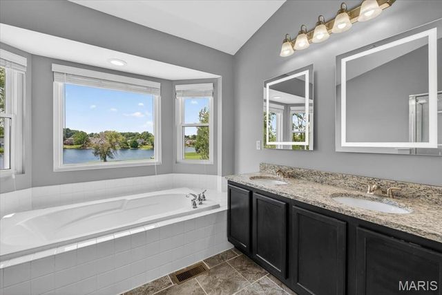 2562 Lakeshore Drive, Columbia, IL 62236