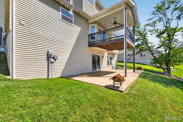 2562 Lakeshore Drive, Columbia, IL 62236