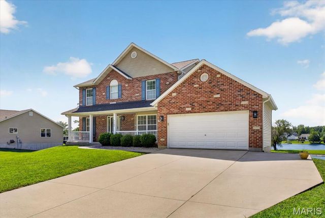 2562 Lakeshore Drive, Columbia, IL 62236