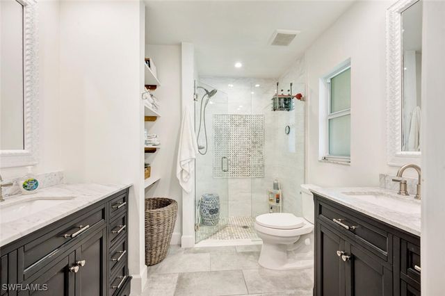 200 Burning Tree DR, Naples, FL 34105