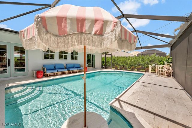 200 Burning Tree DR, Naples, FL 34105