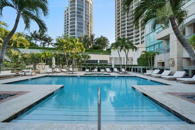 3400 SW 27th Ave 1805, Miami, FL 33133