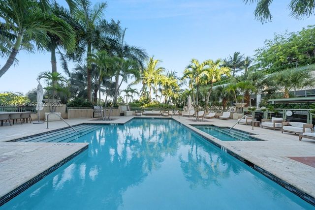 3400 SW 27th Ave 1805, Miami, FL 33133