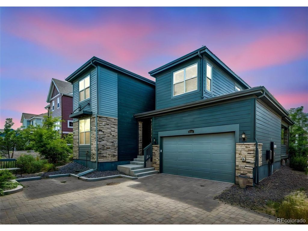 8424 Bijou Creek Ave, Littleton, CO 80125