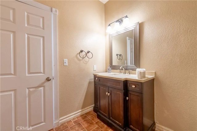 347 W Lemon, Monrovia, CA 91016