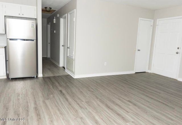 423 Toni Lane, Pearl, MS 39208
