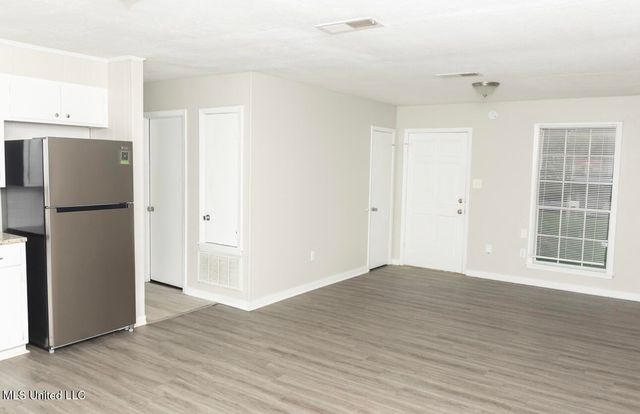 423 Toni Lane, Pearl, MS 39208